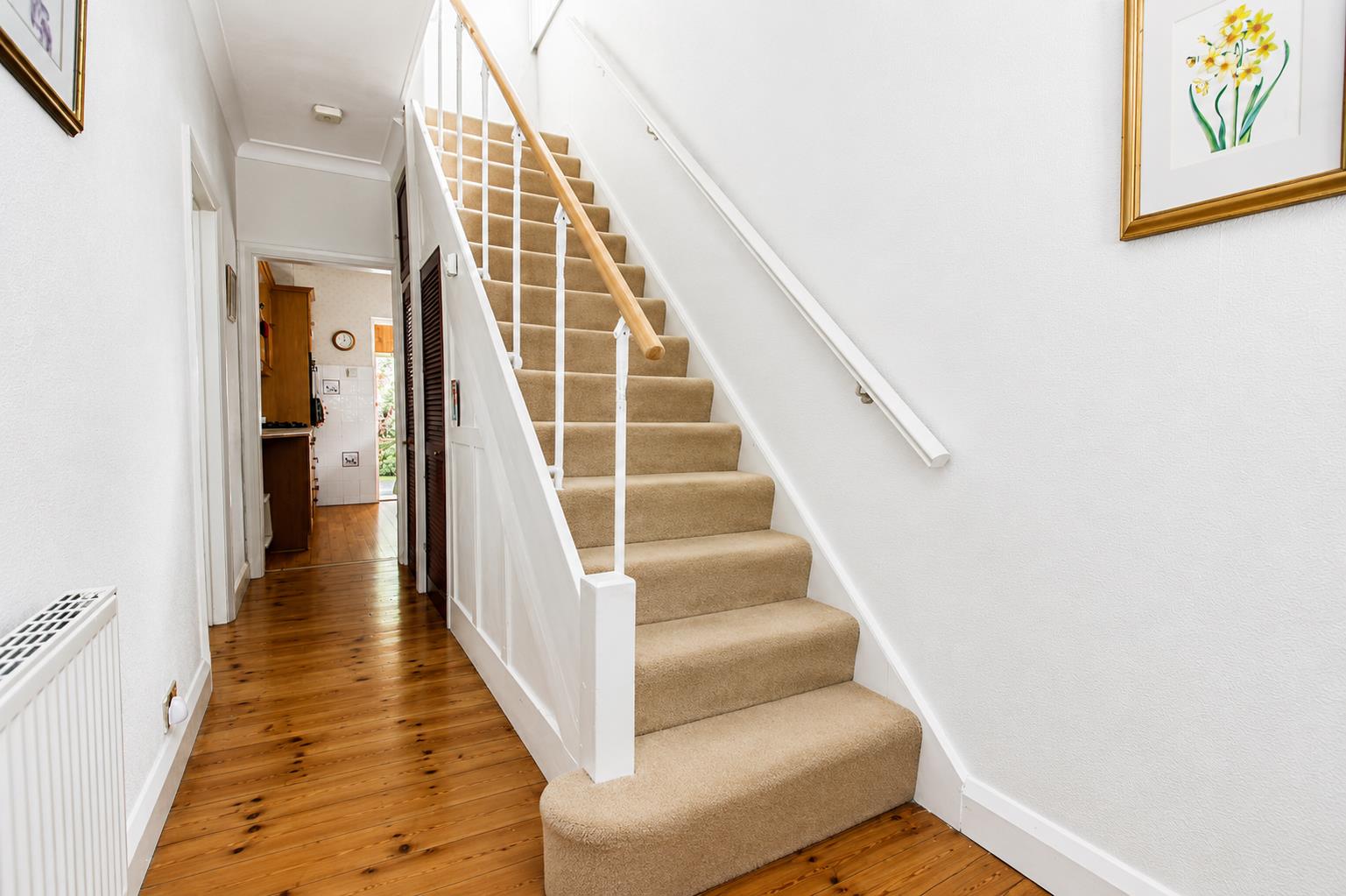 3 bed property in Croydon Road, Wallington